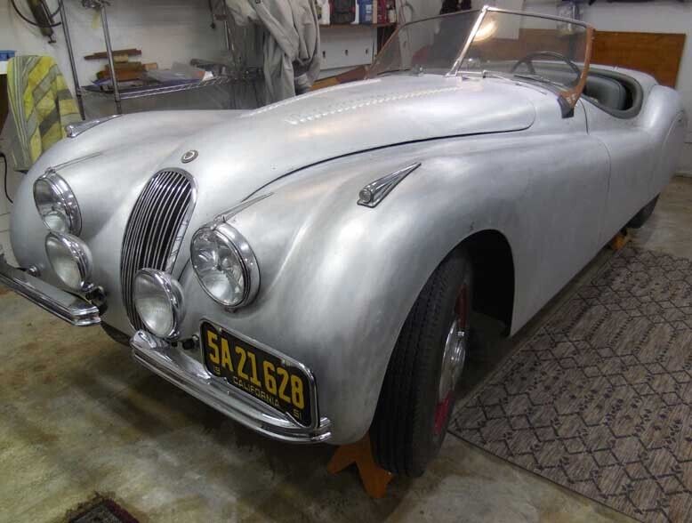 Jaguar-XK120-Alloy-Body-Roadster-Cabriolet-1950-1