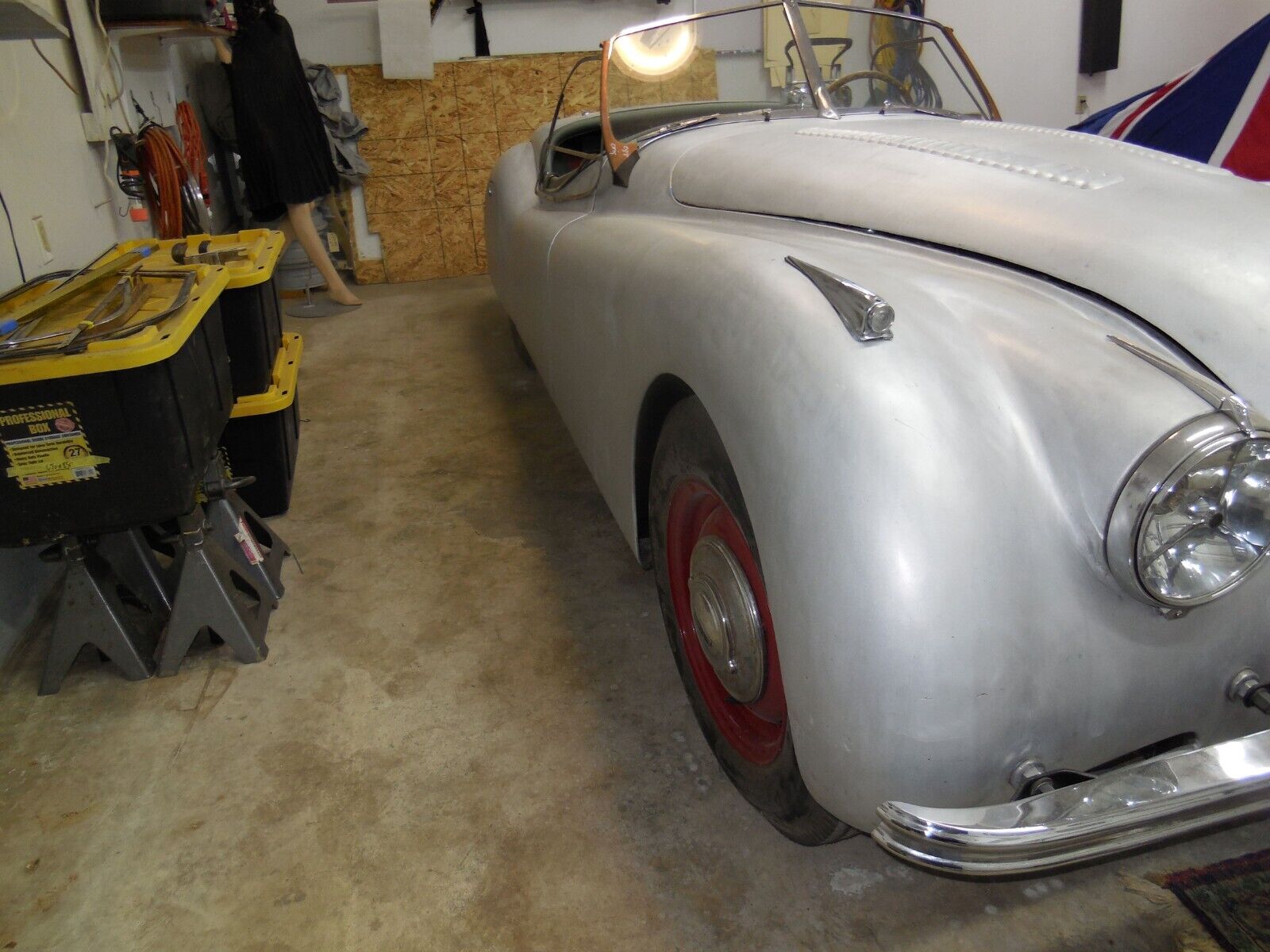 Jaguar-XK120-Alloy-Body-Roadster-Cabriolet-1950-2