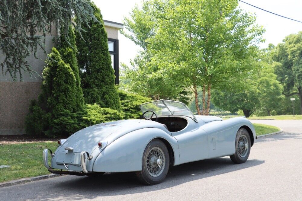 Jaguar-XK120-Roadster-1953-4