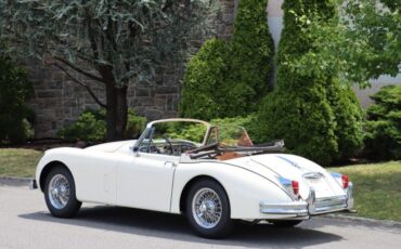 Jaguar-XK150-DHC-1961-5