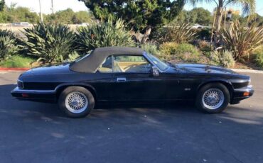 Jaguar-Xjs-1994-black-155837-15