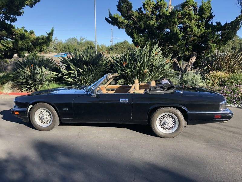 Jaguar-Xjs-1994-black-155837-6