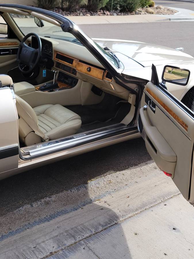 Jaguar-Xjs-convertible-1993-custom-156106-5