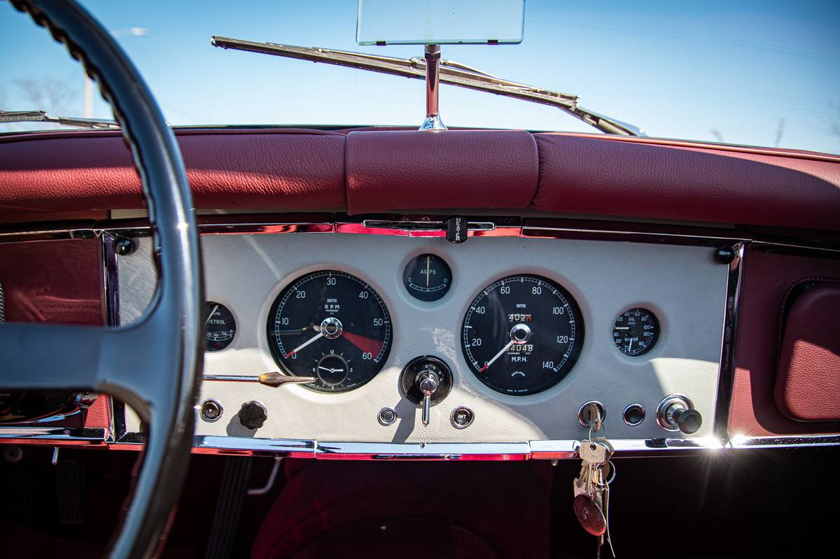 Jaguar-Xk150-1961-19