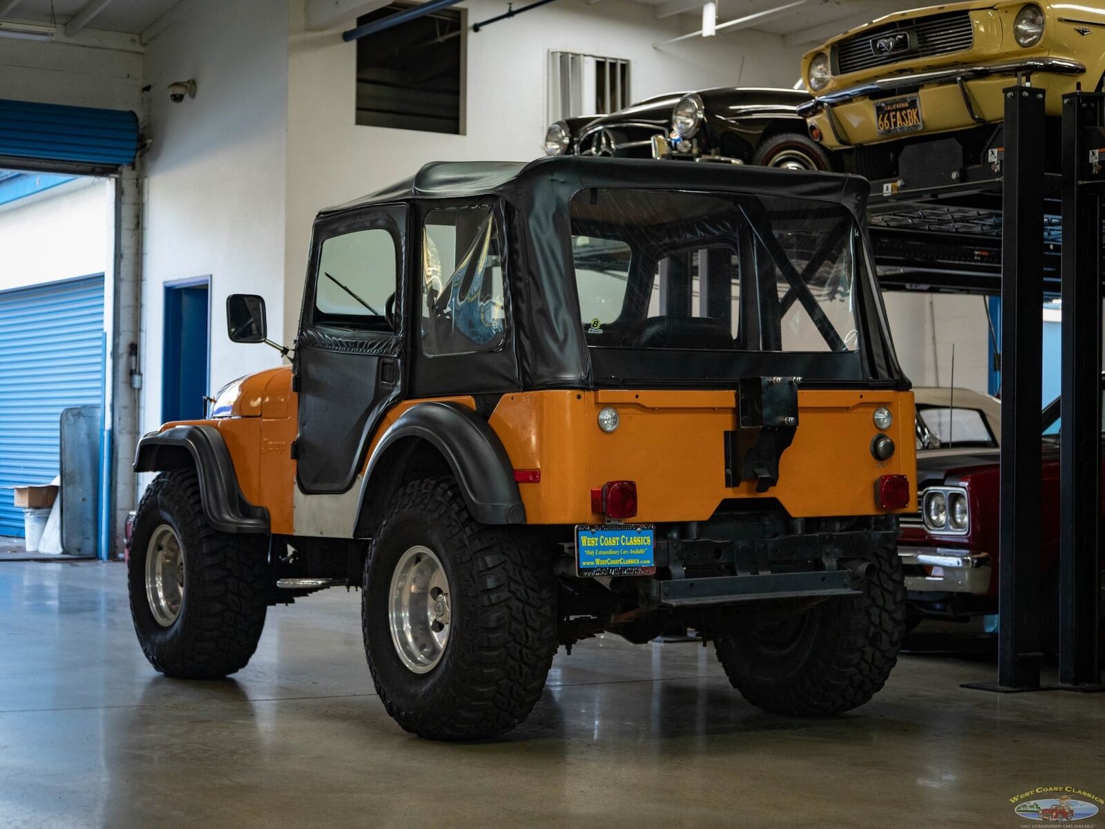 Jeep-CJ-1973-Orange-Black-9088-22