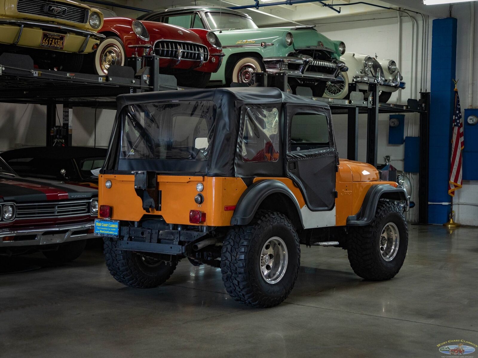 Jeep-CJ-1973-Orange-Black-9088-25