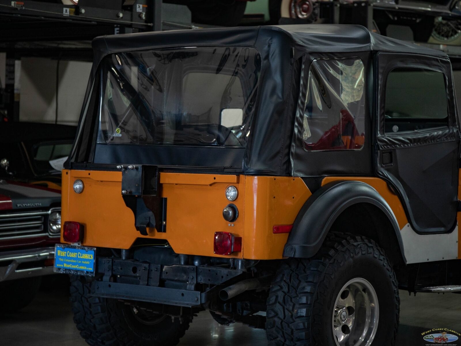 Jeep-CJ-1973-Orange-Black-9088-26