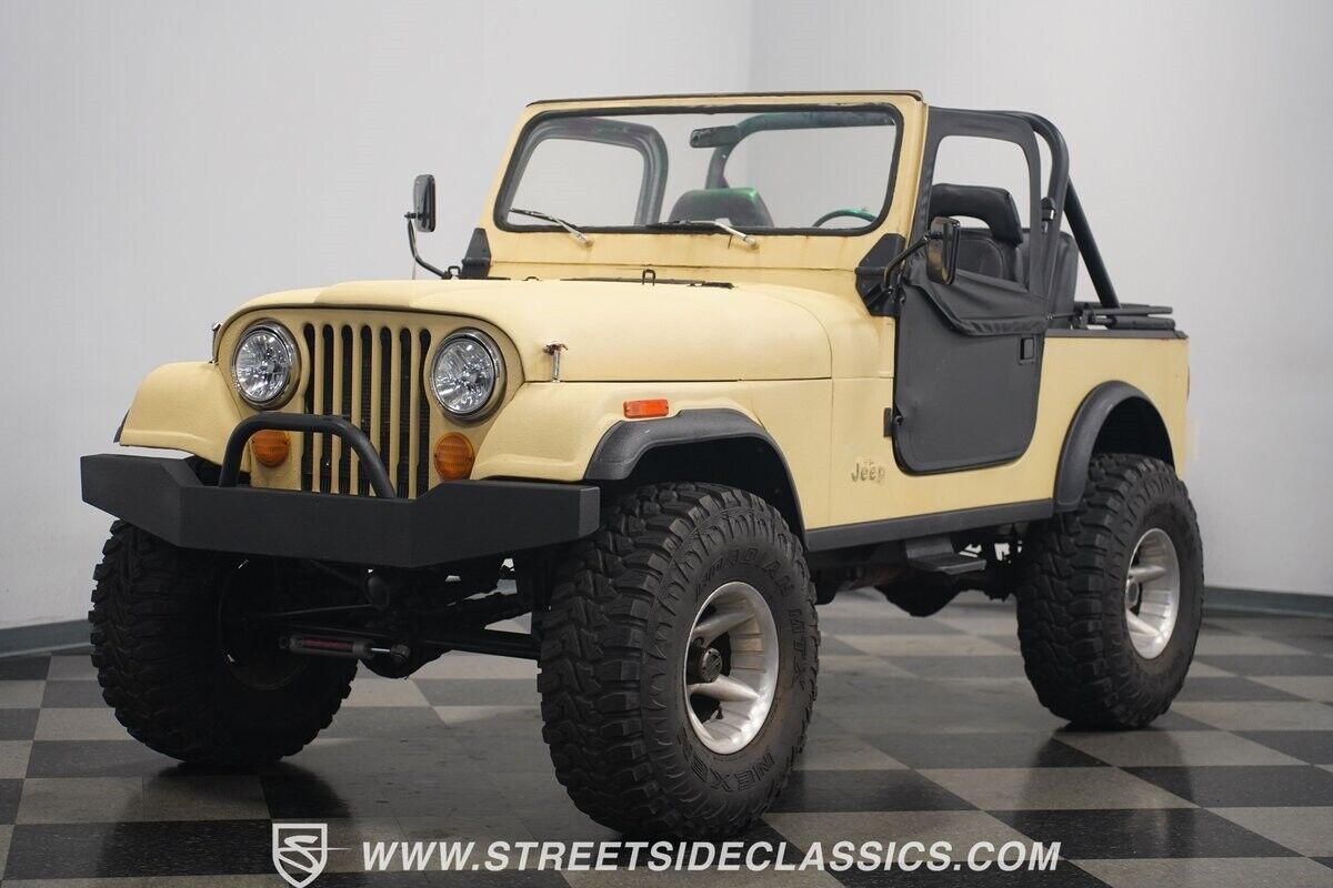 Jeep-CJ-1981-5