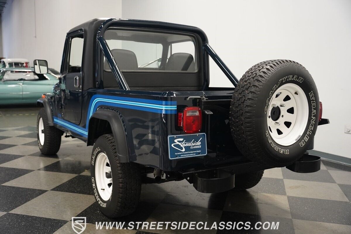 Jeep-CJ-1982-11