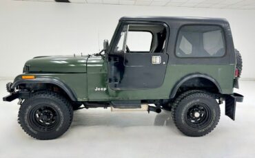 Jeep-CJ-1983-1