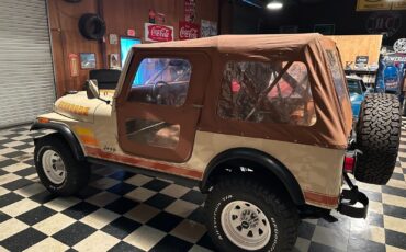 Jeep-CJ-1984-15