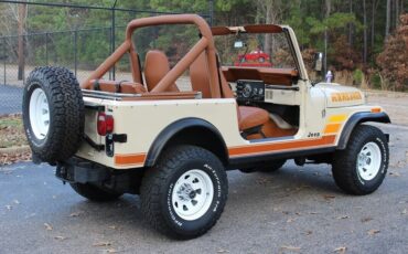 Jeep-CJ-1984-4