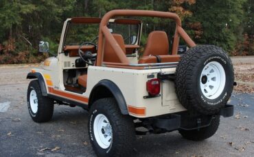 Jeep-CJ-1984-6