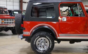 Jeep-CJ-1984-8