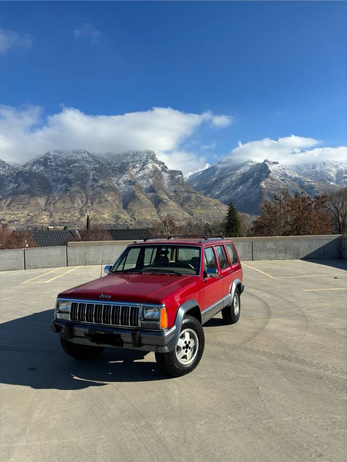 Jeep-Cherokee-laredo-1992