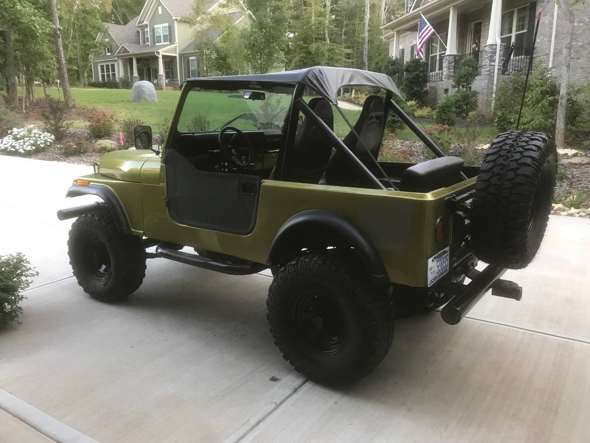 Jeep-Cj-7-1982-custom-131966-1