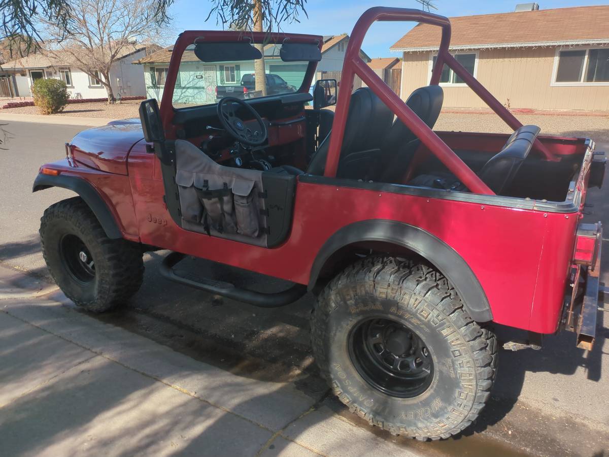 Jeep-Cj-7-open-body-std.-1981-red-100059