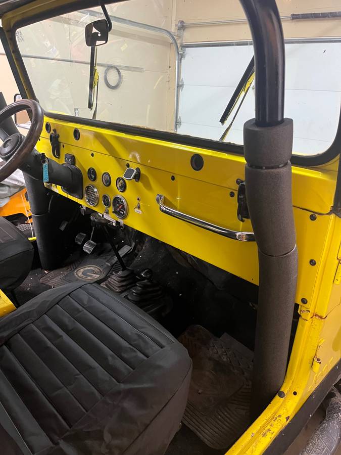 Jeep-Cj5-1976-yellow-160934-8