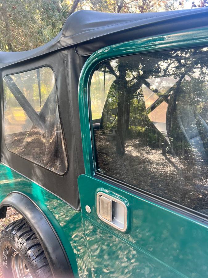 Jeep-Cj7-1985-green-273588-16