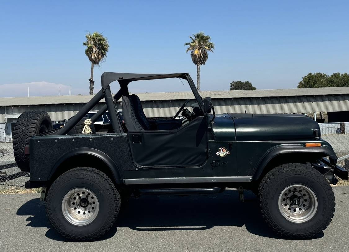 Jeep-Cj7-4x4-1984-3