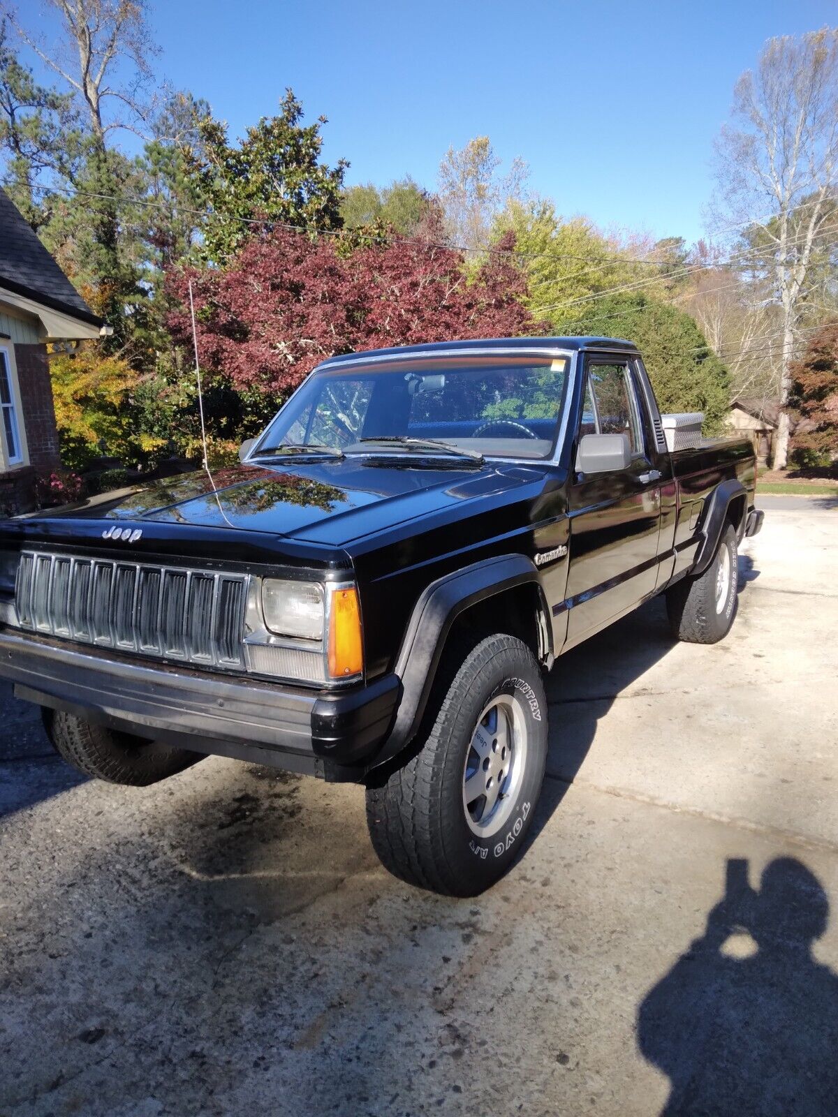 Jeep-Comanche-1989-Black-Burgundy-247839-5