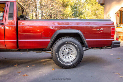 Jeep-Comanche-Pickup-1986-4