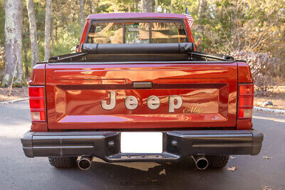 Jeep-Comanche-Pickup-1986-6