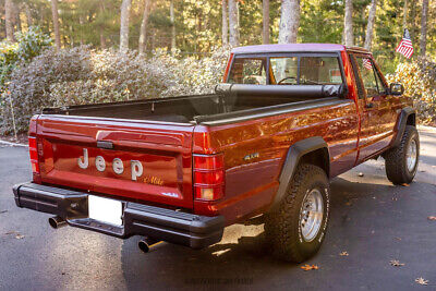 Jeep-Comanche-Pickup-1986-7