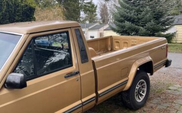 Jeep-Comanche-pioneer-package-1987-6