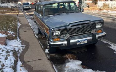 Jeep-Grand-wagoneer-1985