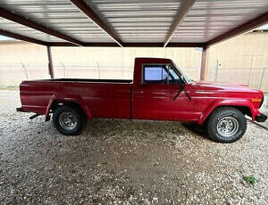 Jeep-J-10-Pickup-1982-1