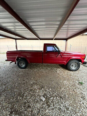 Jeep-J-10-Pickup-1982-1