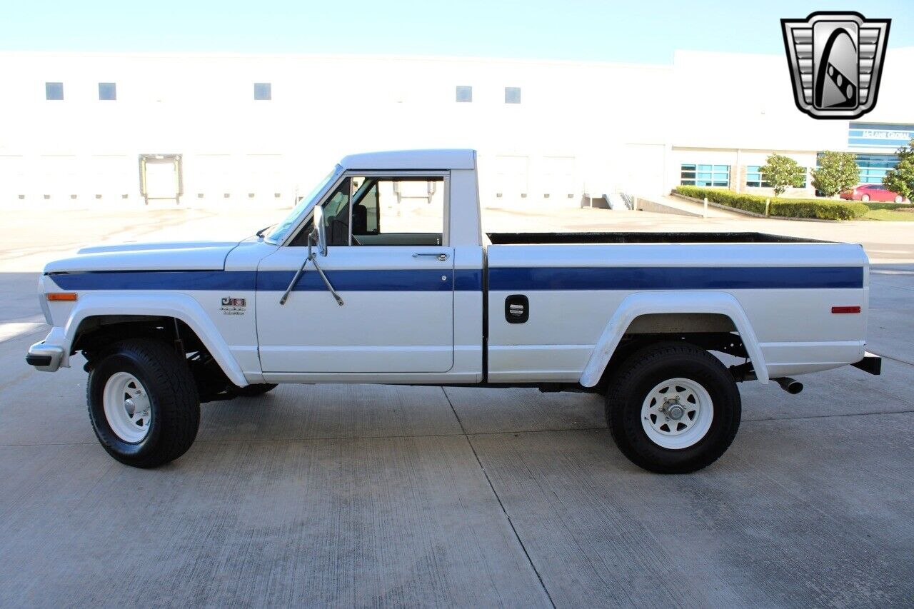 Jeep-J-10-Pickup-1984-2