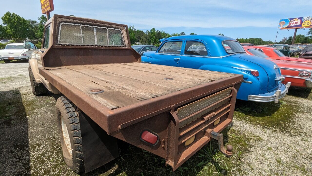 Jeep-J-20-Pickup-1977-5