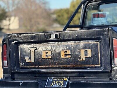 Jeep-J10-1975-Black-157716-4