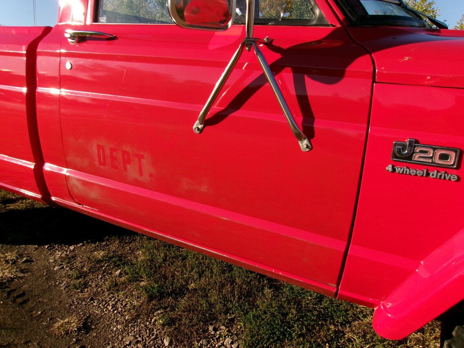 Jeep-J20-Jeep-4X4-Pick-Up-1976-Red-Black-18361-23