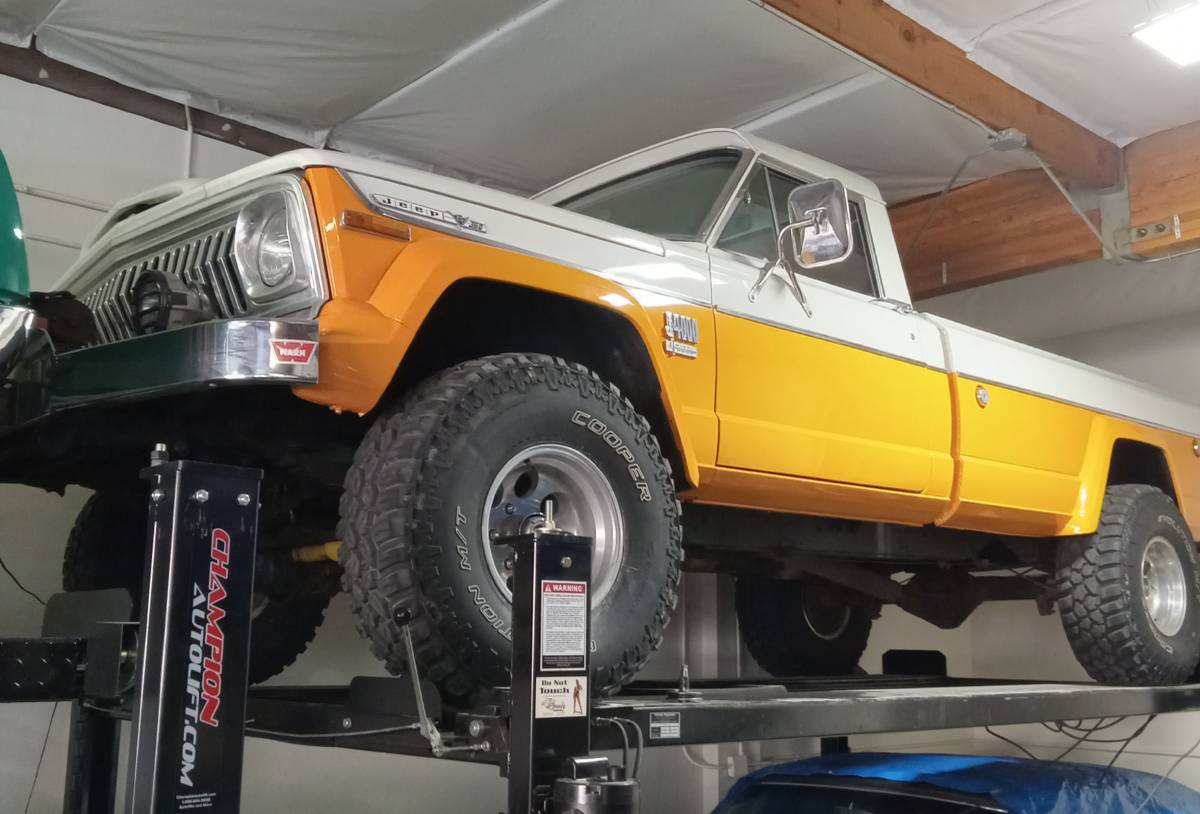 Jeep-J4000-1973-7