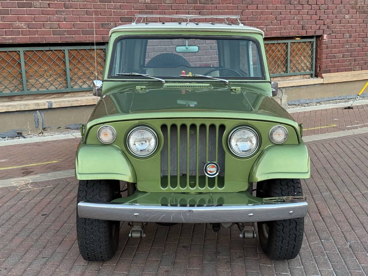 Jeep-Jeepster-commando-diesel-1971-green-35061-1