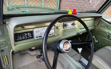 Jeep-Jeepster-commando-diesel-1971-green-35061-11