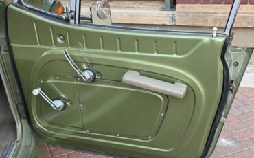 Jeep-Jeepster-commando-diesel-1971-green-35061-14