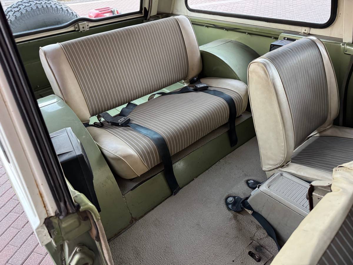 Jeep-Jeepster-commando-diesel-1971-green-35061-16