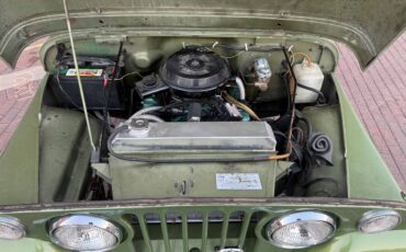 Jeep-Jeepster-commando-diesel-1971-green-35061-20