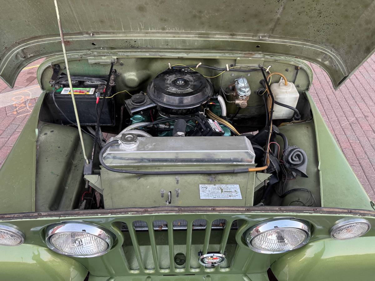 Jeep-Jeepster-commando-diesel-1971-green-35061-20