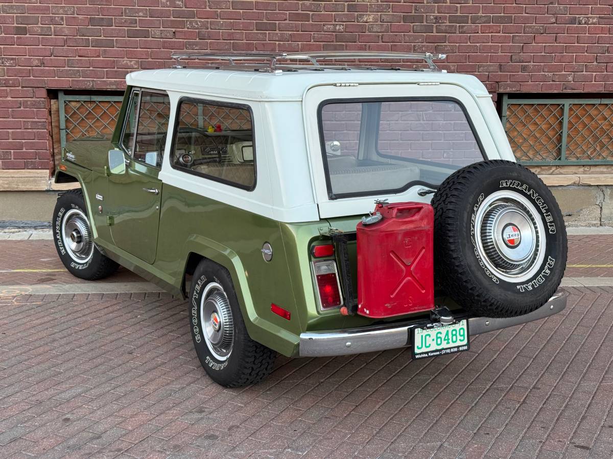 Jeep-Jeepster-commando-diesel-1971-green-35061-6