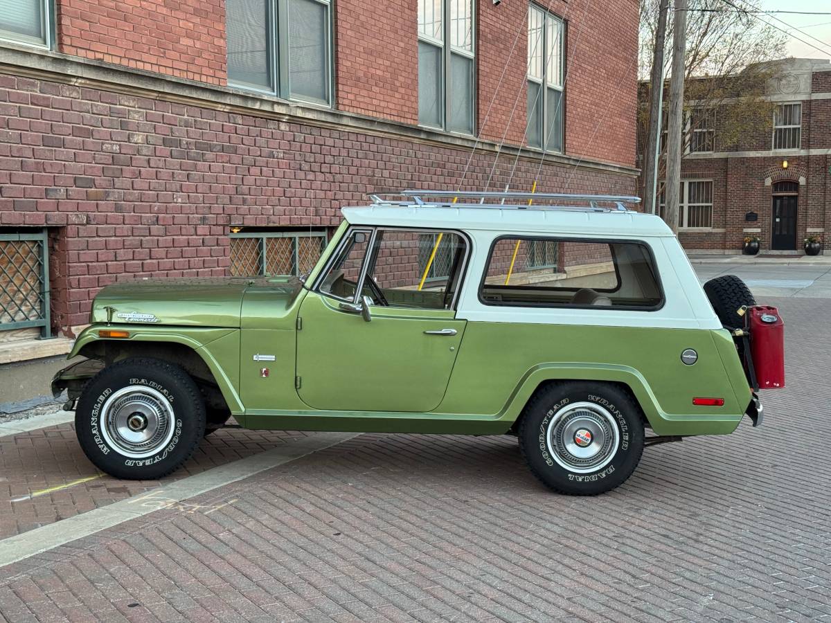 Jeep-Jeepster-commando-diesel-1971-green-35061-7