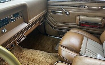 Jeep-Wagoneer-Break-1985-19