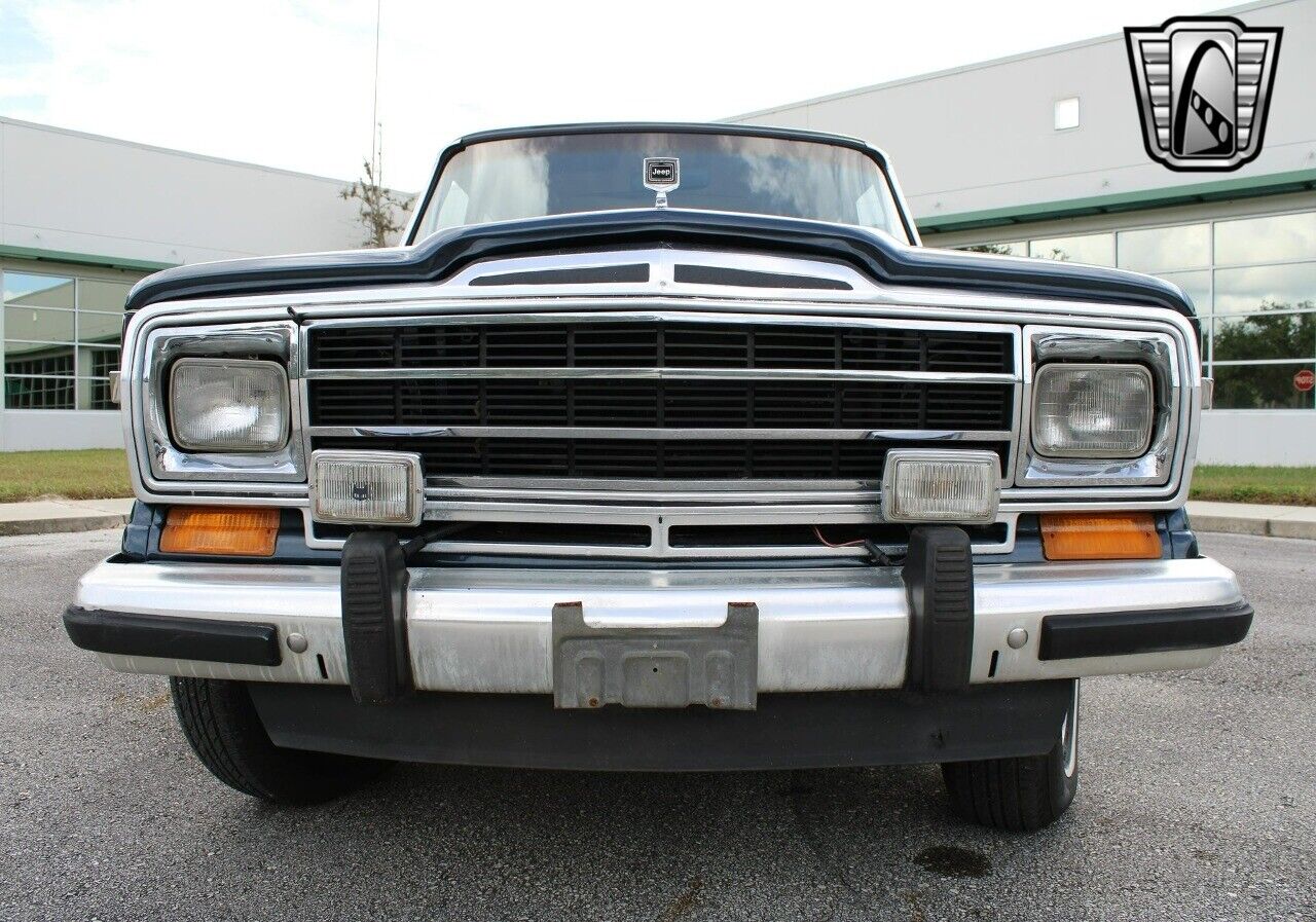 Jeep-Wagoneer-Cabriolet-1989-11