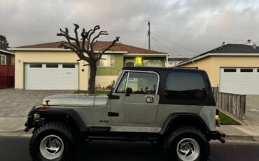 Jeep-Wrangler-1987-6