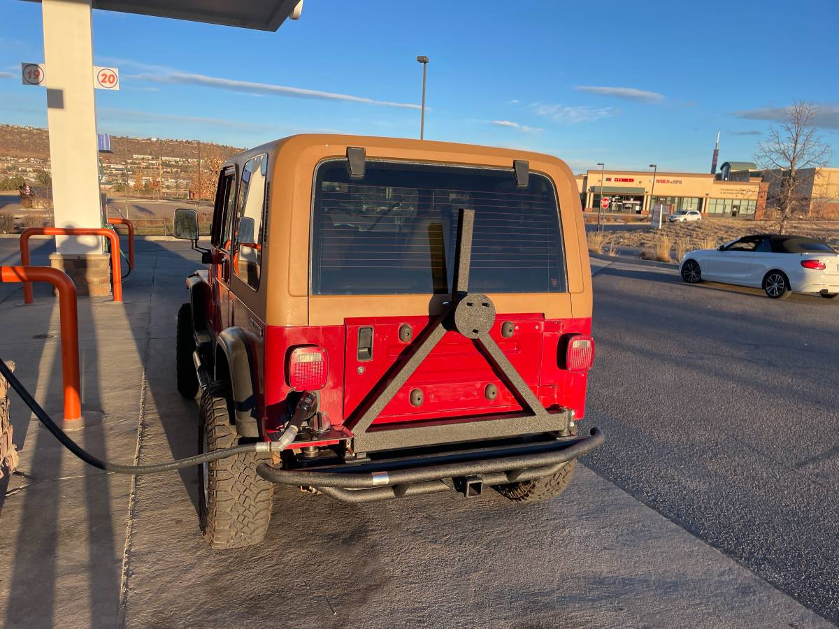 Jeep-Wrangler-1987-red-254276-2