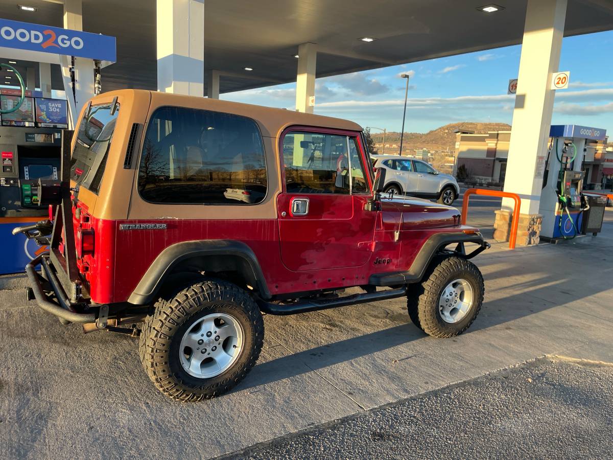 Jeep-Wrangler-1987-red-254276-3